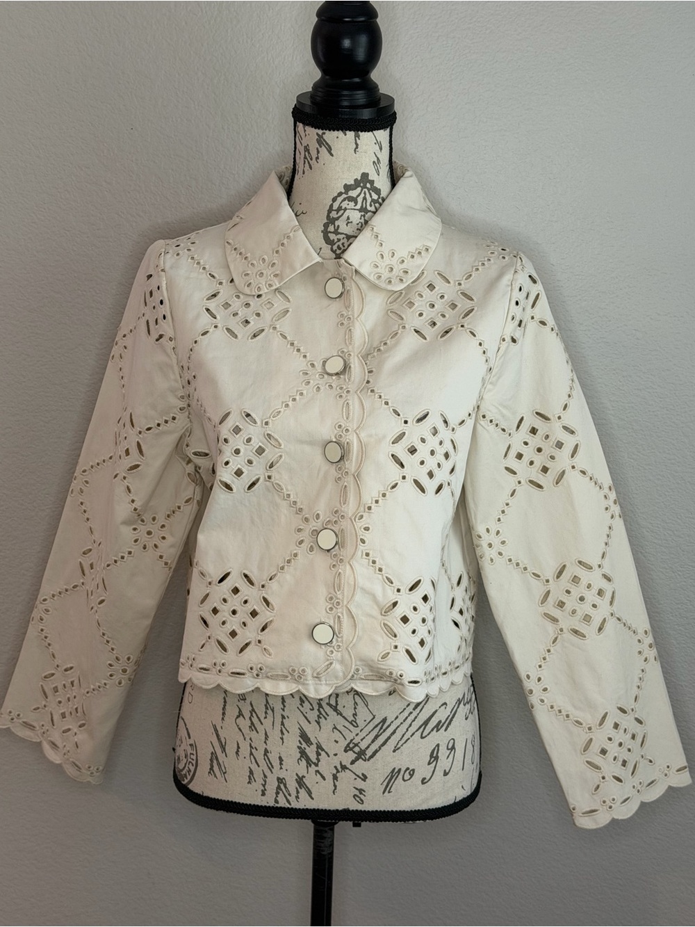 Veronica Beard Adelaide Eyelet Jacket Ecru Cotton Scalloped Cropped Size 2 - Picture 2 of 7